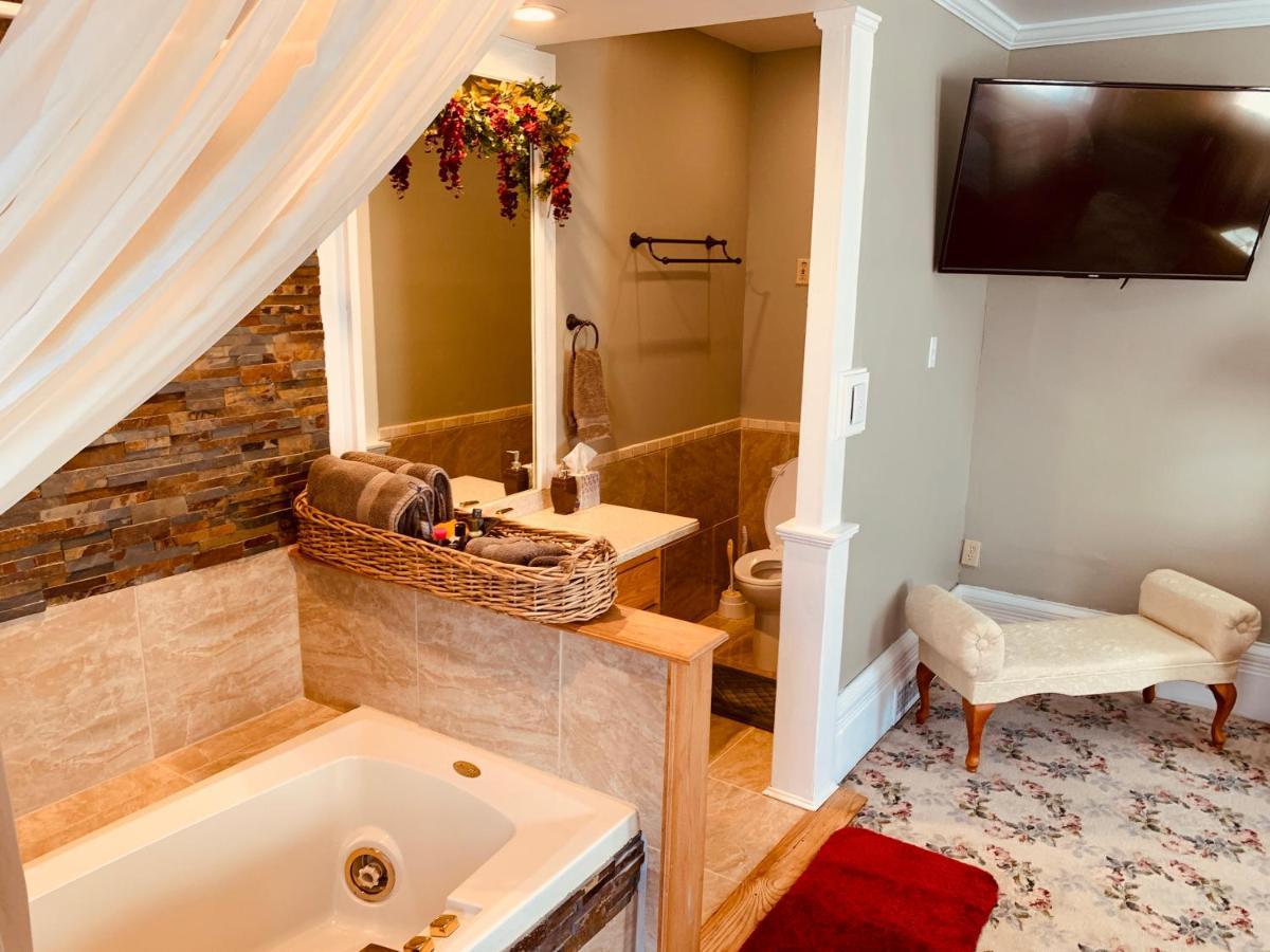 Centennial Inn Bed & Breakfast Conneaut ภายนอก รูปภาพ